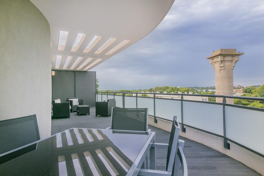 Le 180° Apartment Монпелие Екстериор снимка