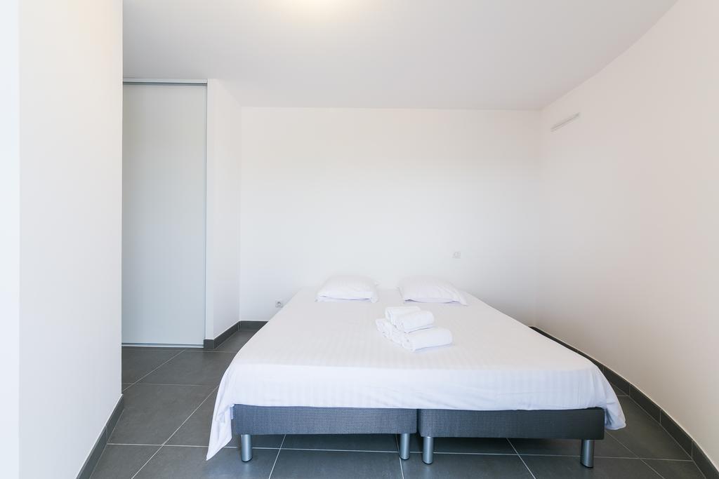 Le 180° Apartment Монпелие Екстериор снимка