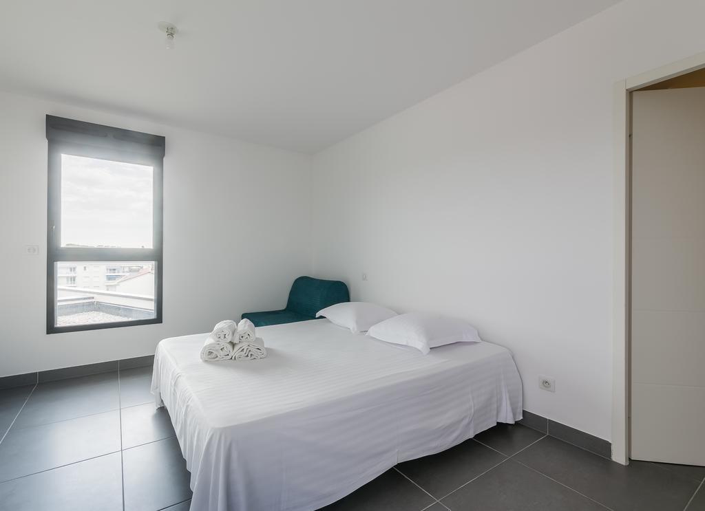 Le 180° Apartment Монпелие Екстериор снимка